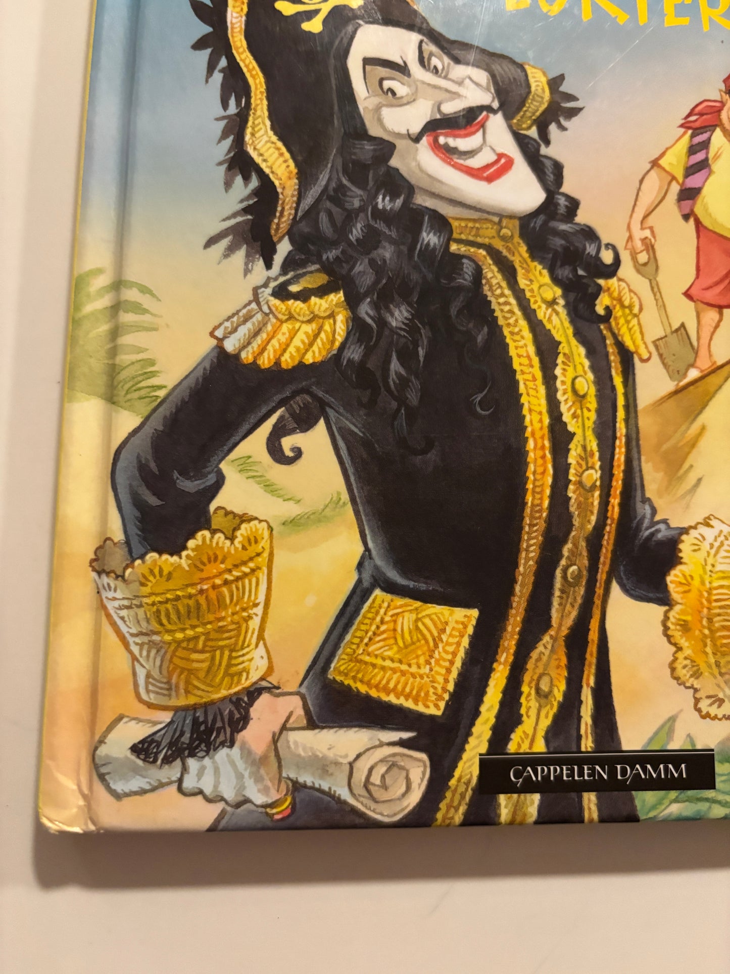 Formoe, Terje: Kaptein Sabeltann lukter gull