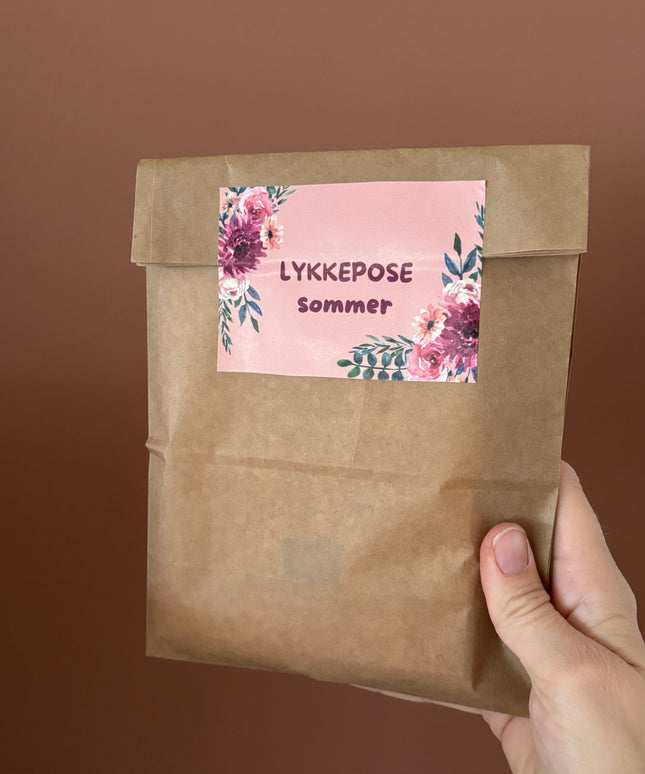 Forhåndsbestilling | Liten Lykkepose Sommer | Overraskelsespose med klistremerkeark, washitape og andre fine småsaker