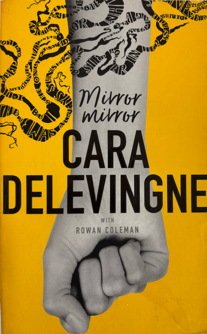 Delevingne, Cara: Mirror, mirror