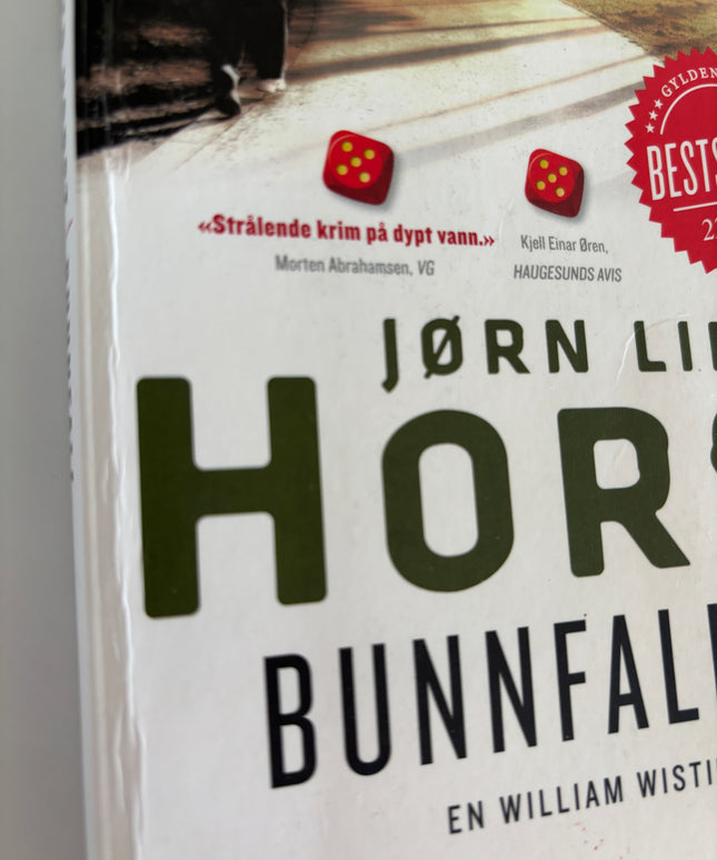 Lier Horst, Jørn: Bunnfall