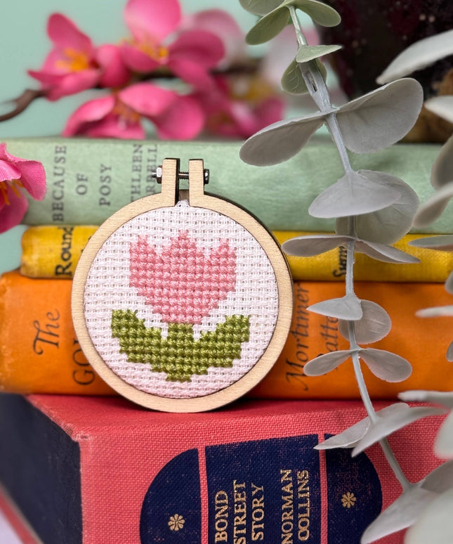 You're Blooming Lovely! Mini Matchbox Broderingssett