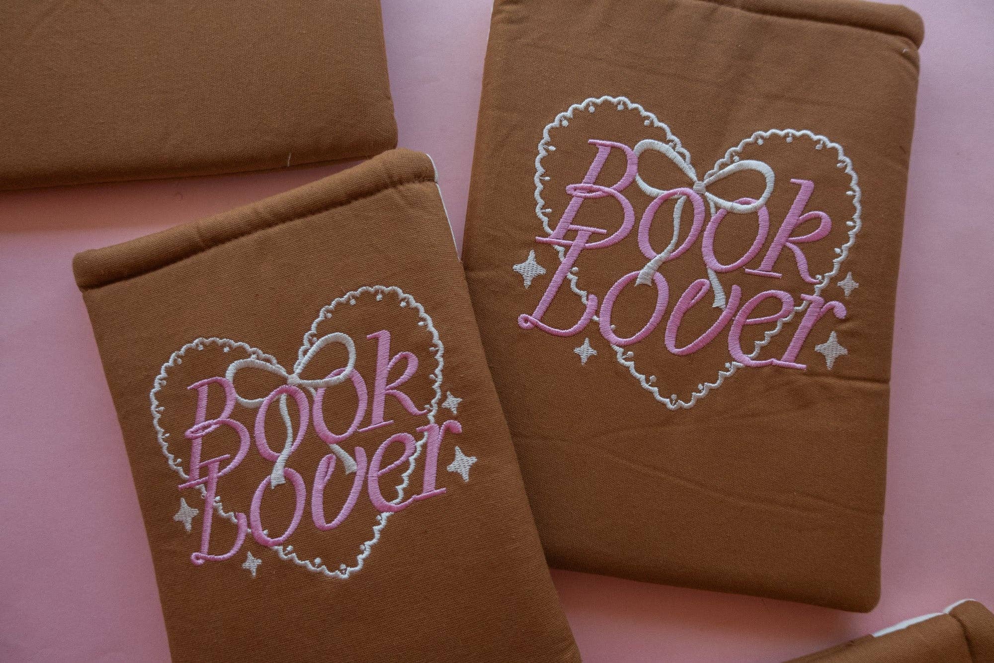 Book Lover Brodert Bokomslag / Booksleeve