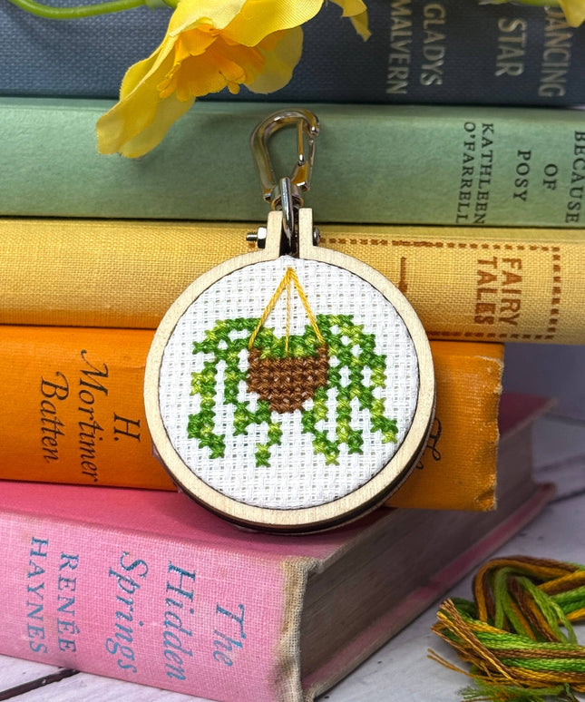 Rooting for You! Mini Matchbox Broderingssett
