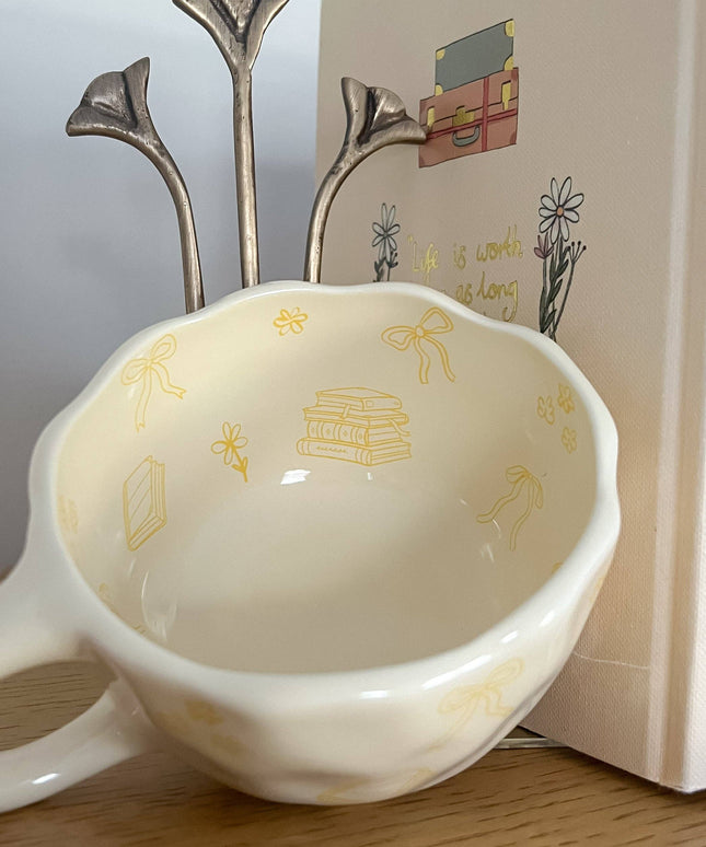 Bows and Books Mug: Red/Ivory Strawberries