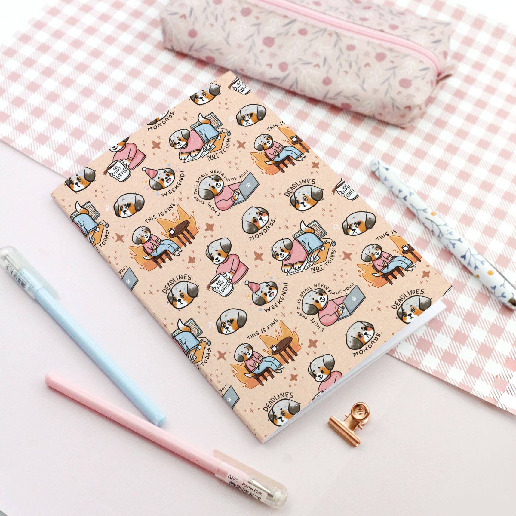 "Corporate Dog" Notatbok | Resirkulert notatbok | "Tilbake på jobb" - Hvite sider