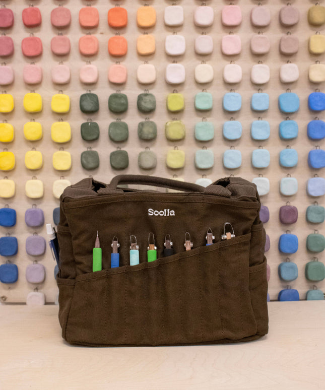 Forhåndsbestilling | Soolla Studio Artist Bag | Coffee Bean | Hobbyveske | Veske for Kreative Prosjekter
