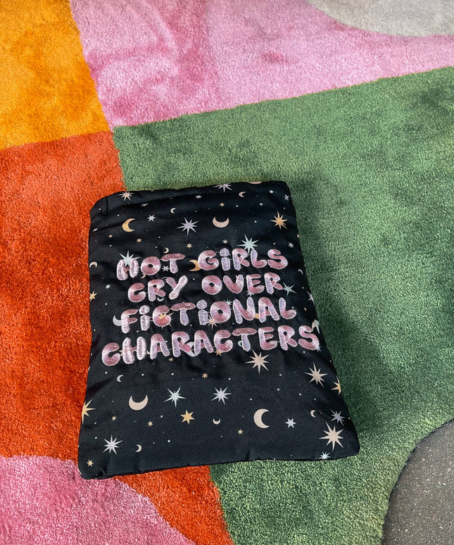 Hot Girls Cry Bokomslag / Booksleeve