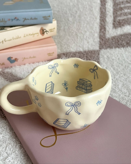 Bows and Books Mug: Red/Ivory Strawberries