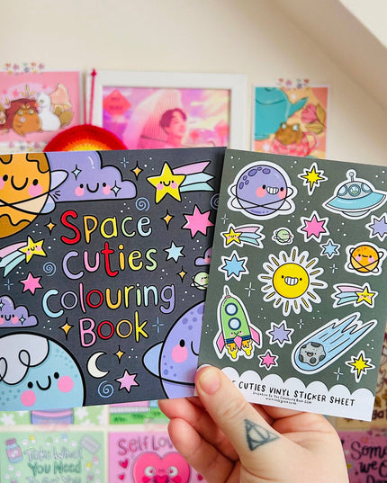 Space Cuties - Fargeleggingsbok