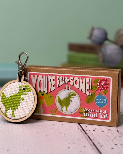 You're Roar-some! Mini Matchbox Broderingssett