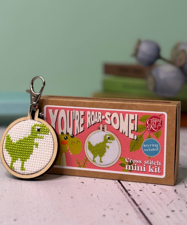 You're Roar-some! Mini Matchbox Broderingssett