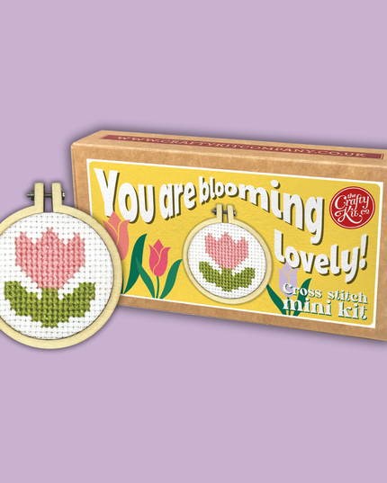 You're Blooming Lovely! Mini Matchbox Broderingssett